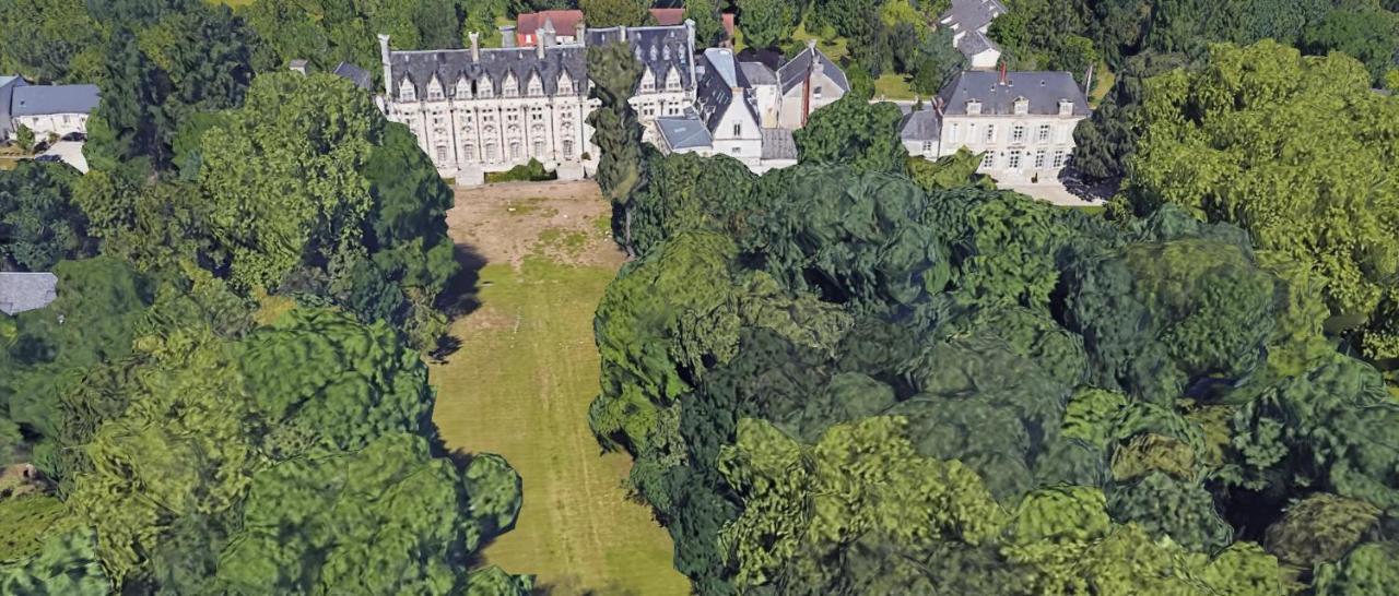 Charmant Studio Au Calme Tout Confort Dans Chateau Neo Gothique Proche Zenith Comet Orleans Parking Voiture Gratuit Wifi Haut Debit Rue Des Montees Buitenkant foto